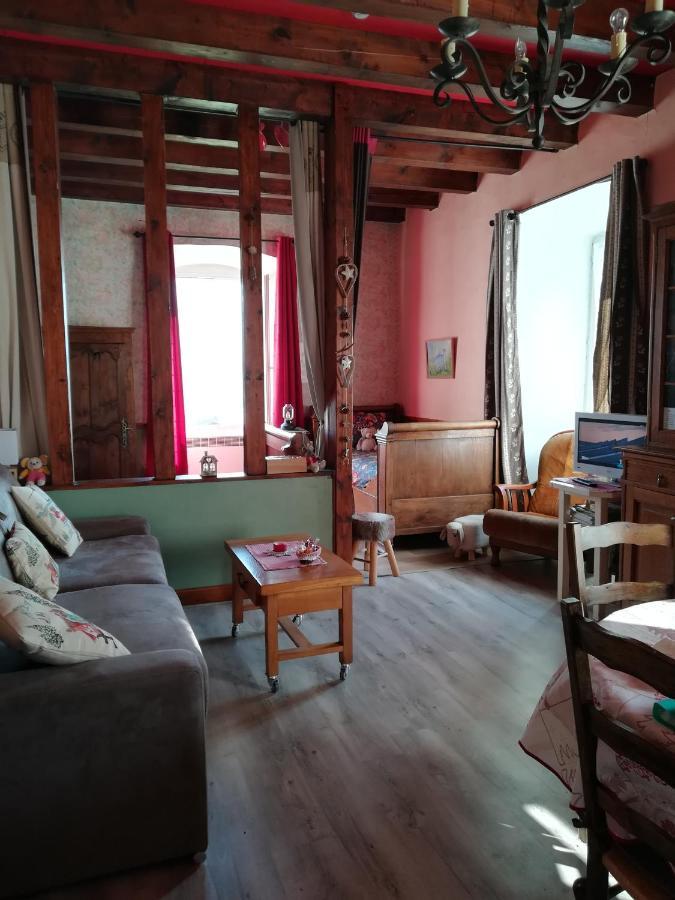 Вилла La Tour De Seythenex Экстерьер фото